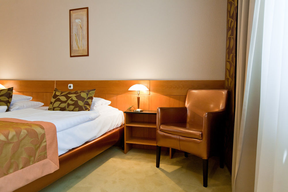 Hotel Sopron Eksteriør bilde