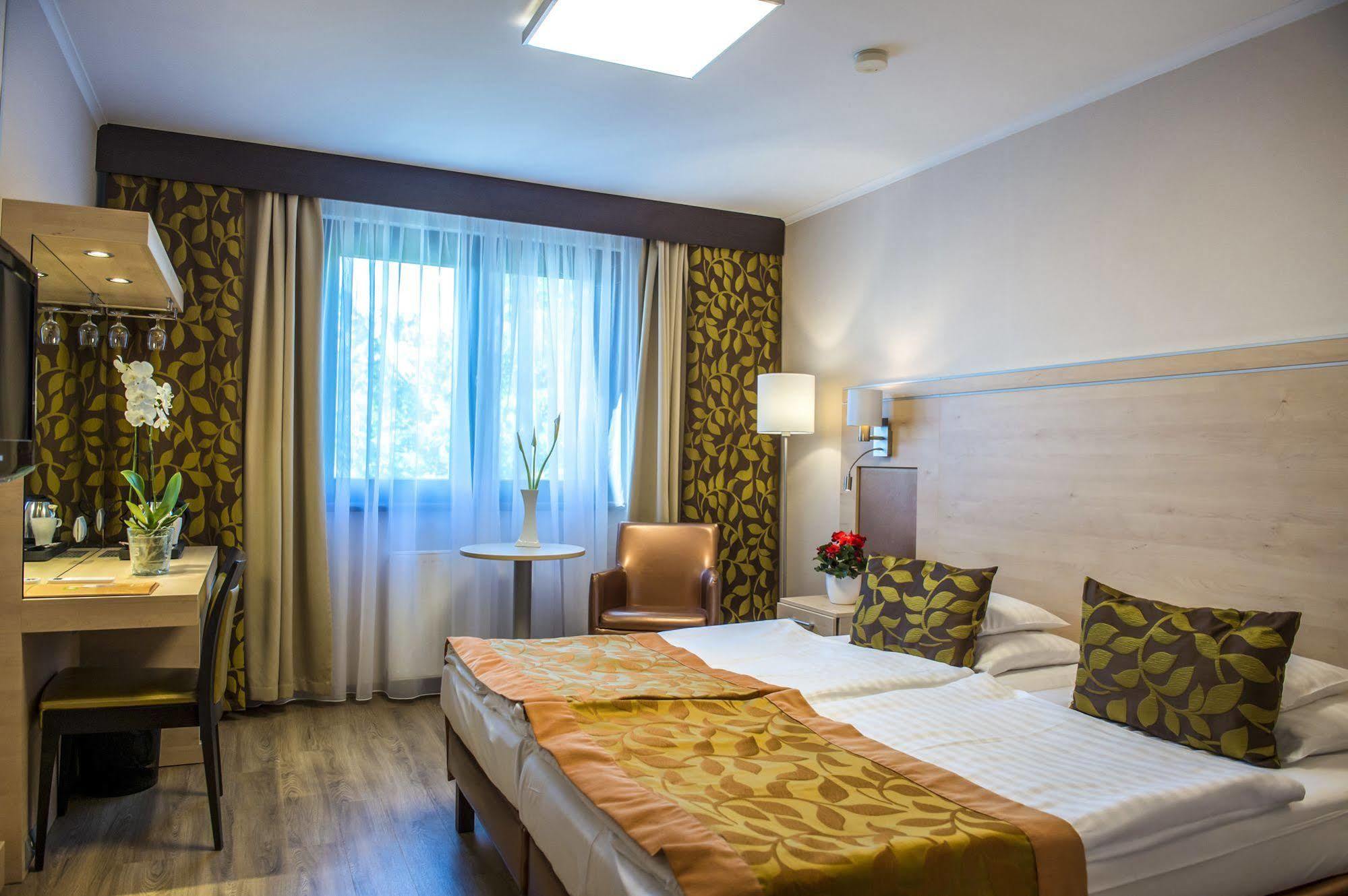 Hotel Sopron Eksteriør bilde