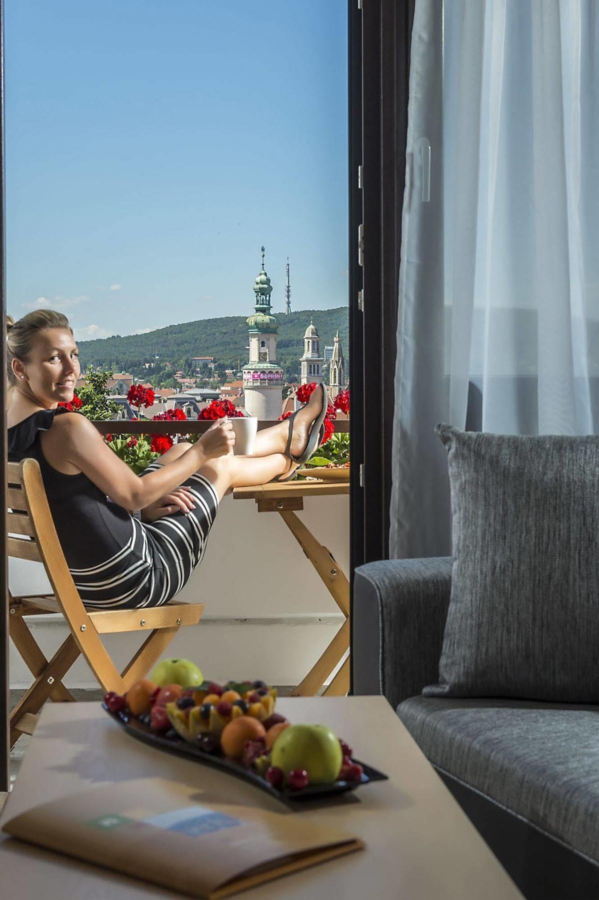 Hotel Sopron Eksteriør bilde